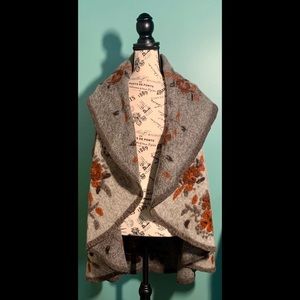 Ornella Paris Floral Embroidered Lana Wool Shrug